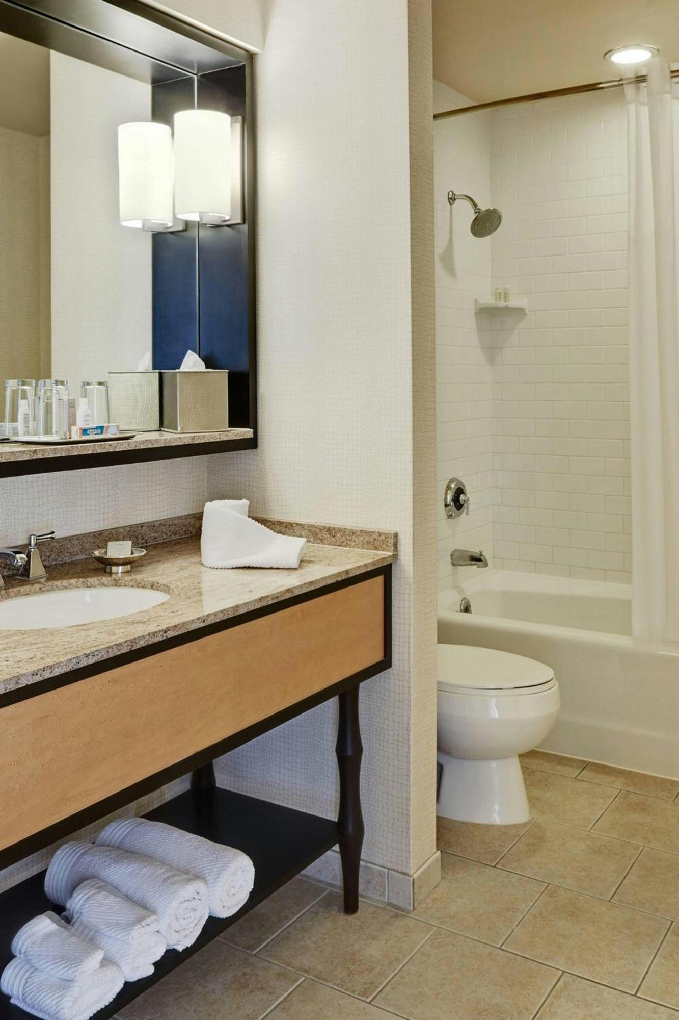 Renaissance New Orleans Arts Warehouse District Hotel מראה חיצוני תמונה